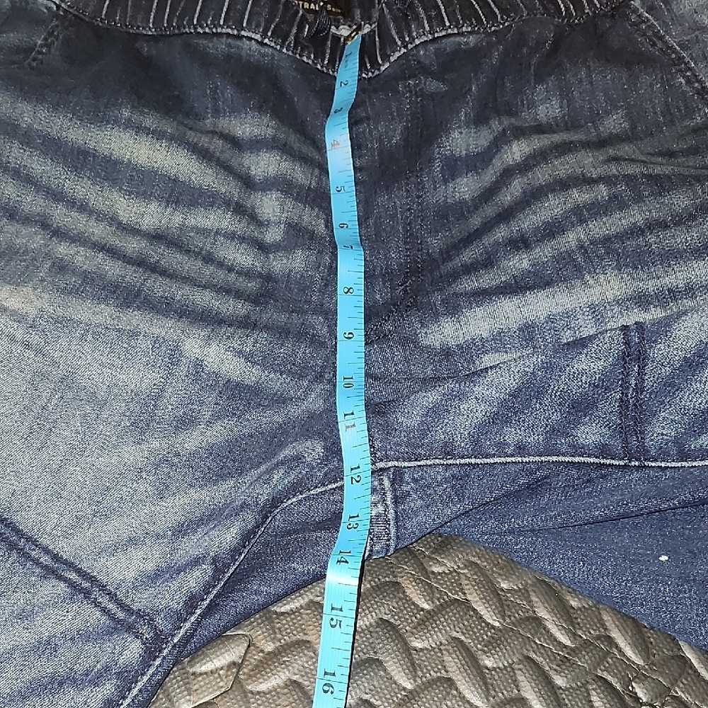 Signature by Levi Strauss Dark Blue Jean Shorts Size L - Picture 3 of 6
